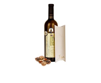 Pairing of exclusive pralines with wine - new assortment